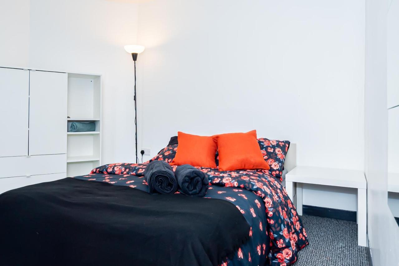 Shirley House 3, Guest House, Self Catering, Self Check In With Smart Locks, Use Of Fully Equipped Kitchen, Close To City Centre, Ideal For Longer Stays, Walking Distance To Bat, 20 Min Drive To Fawley Refinery, Excellent Transport Links Southampton Exteriér fotografie