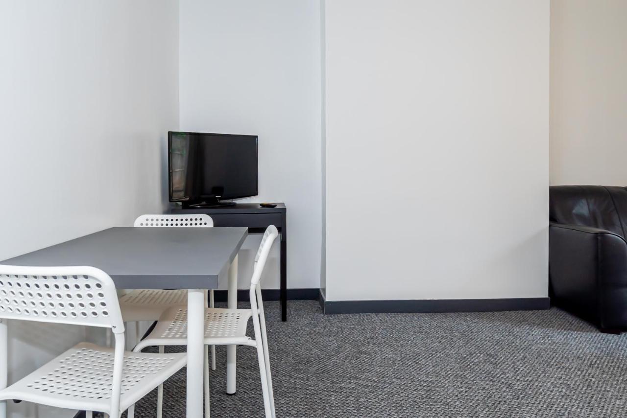 Shirley House 3, Guest House, Self Catering, Self Check In With Smart Locks, Use Of Fully Equipped Kitchen, Close To City Centre, Ideal For Longer Stays, Walking Distance To Bat, 20 Min Drive To Fawley Refinery, Excellent Transport Links Southampton Exteriér fotografie