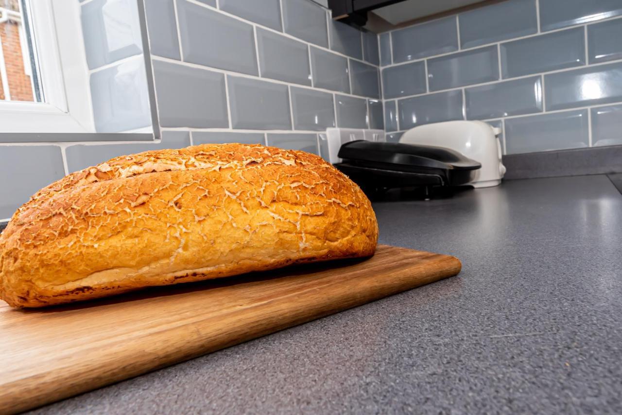 Shirley House 3, Guest House, Self Catering, Self Check In With Smart Locks, Use Of Fully Equipped Kitchen, Close To City Centre, Ideal For Longer Stays, Walking Distance To Bat, 20 Min Drive To Fawley Refinery, Excellent Transport Links Southampton Exteriér fotografie