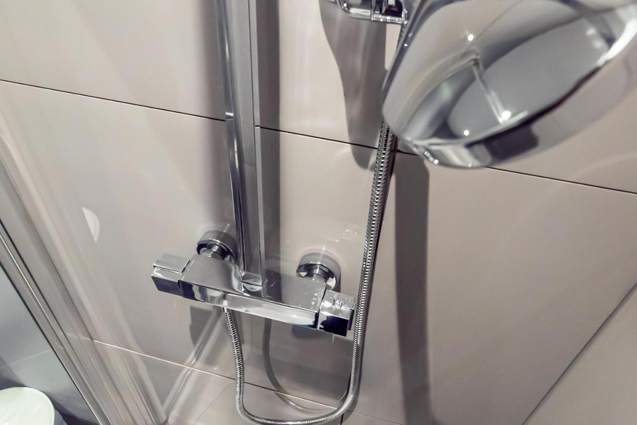 Shirley House 3, Guest House, Self Catering, Self Check In With Smart Locks, Use Of Fully Equipped Kitchen, Close To City Centre, Ideal For Longer Stays, Walking Distance To Bat, 20 Min Drive To Fawley Refinery, Excellent Transport Links Southampton Exteriér fotografie