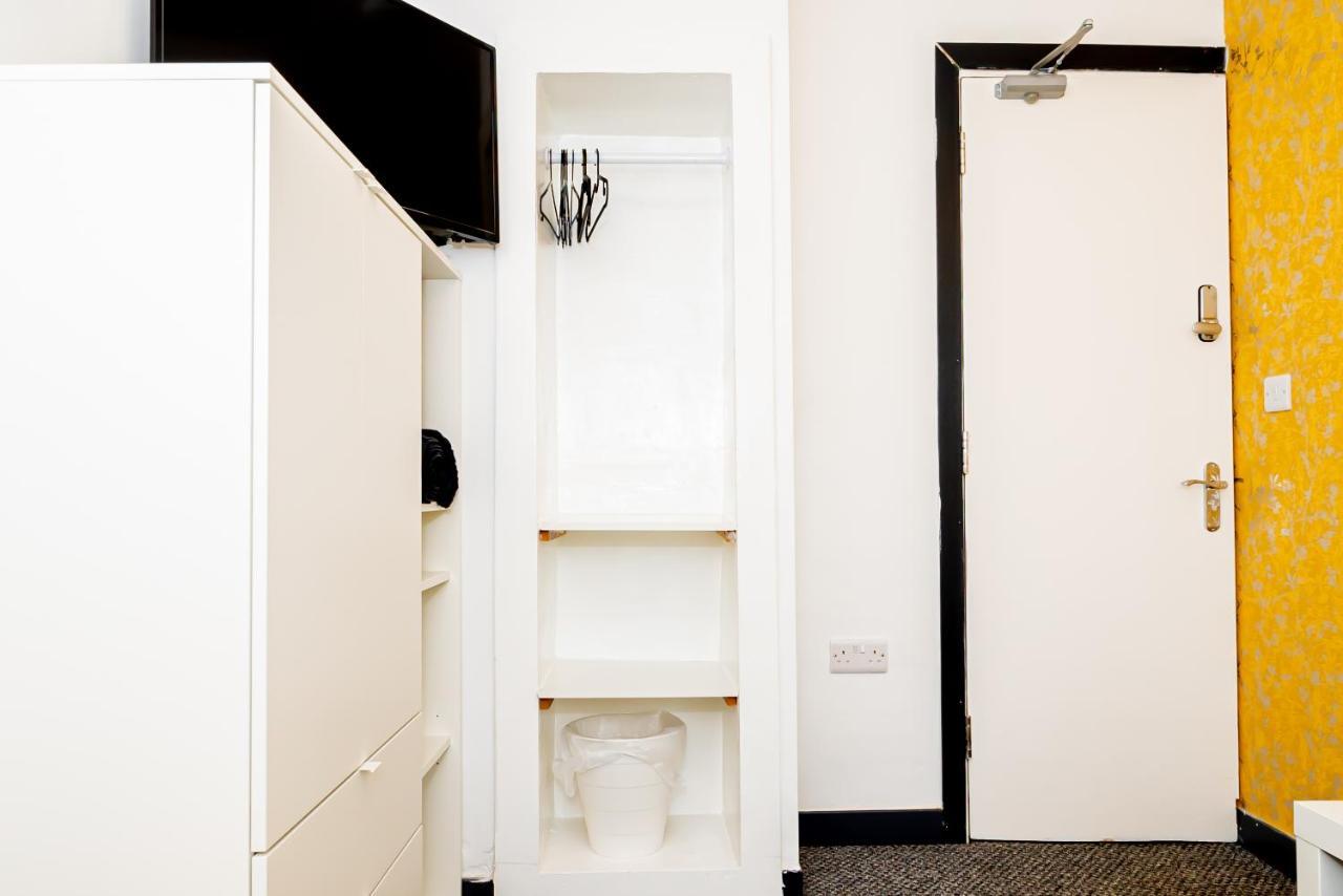 Shirley House 3, Guest House, Self Catering, Self Check In With Smart Locks, Use Of Fully Equipped Kitchen, Close To City Centre, Ideal For Longer Stays, Walking Distance To Bat, 20 Min Drive To Fawley Refinery, Excellent Transport Links Southampton Exteriér fotografie