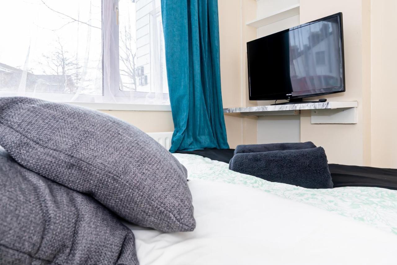 Shirley House 3, Guest House, Self Catering, Self Check In With Smart Locks, Use Of Fully Equipped Kitchen, Close To City Centre, Ideal For Longer Stays, Walking Distance To Bat, 20 Min Drive To Fawley Refinery, Excellent Transport Links Southampton Exteriér fotografie